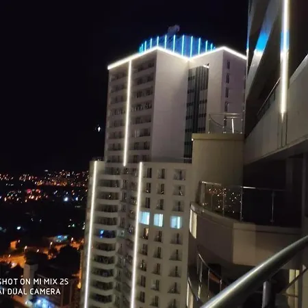 33 Floor, Luxury Apartment, Amazing View Sky Cevahir-skopje Daire Üsküp